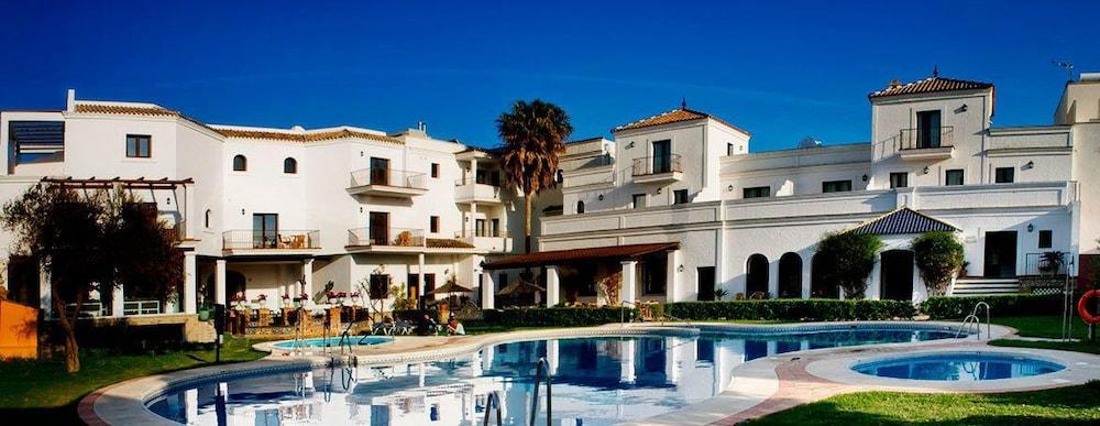 Hostal Dona Lola Marina Захара-де-лос-Атунес Экстерьер фото